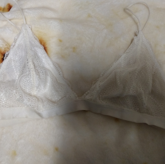 Black bralette - Picture 2 of 3